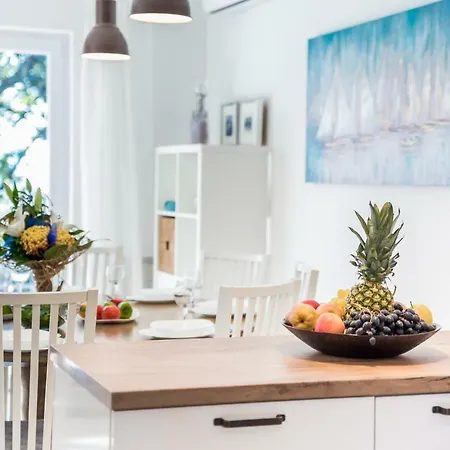 Villa Lovran, Heated Pool And Lovran