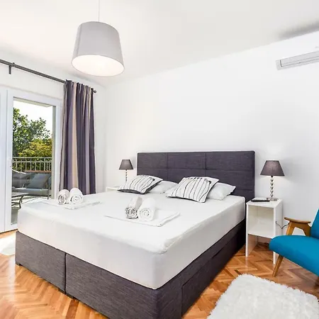 Villa Lovran, Heated Pool And