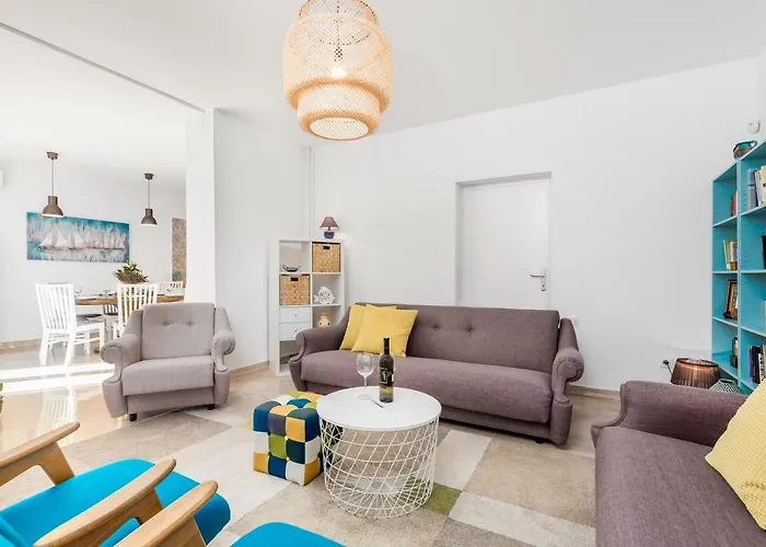 Villa Lovran, Heated Pool And