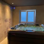 Willa Lovran, Heated Pool And Lovran