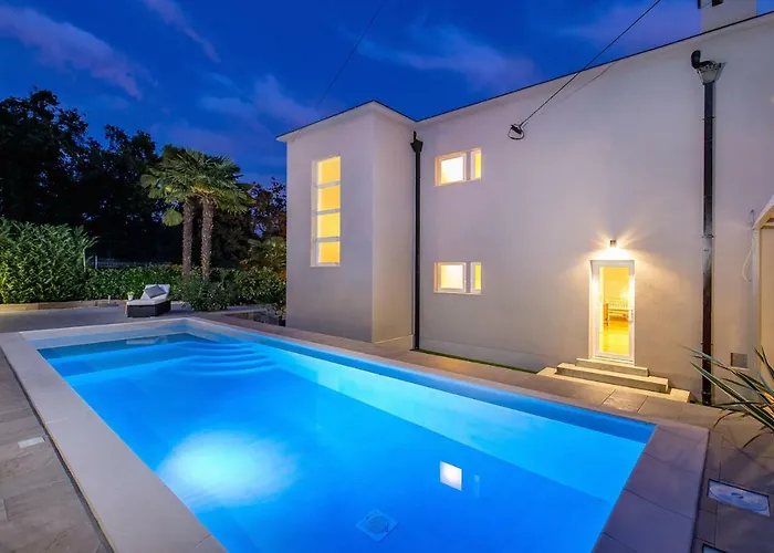 Lovran, Heated Pool And * Lovran