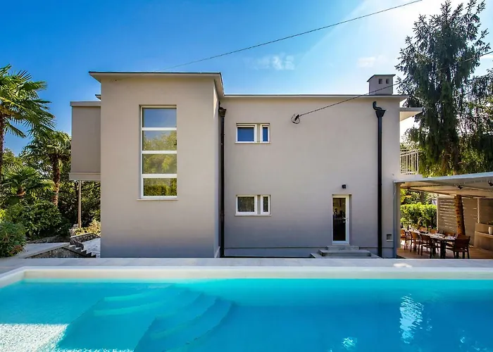 Lovran, Heated Pool And * Lovran