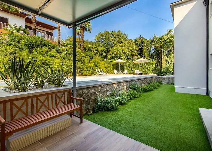 Lovran, Heated Pool And * Lovran