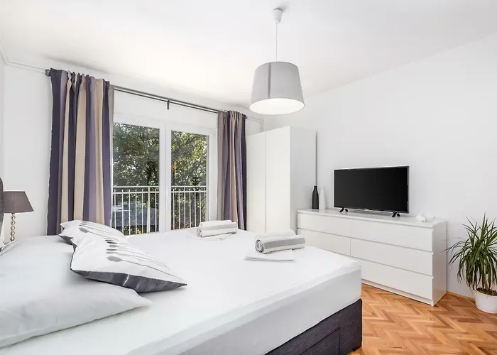 Villa Lovran, Heated Pool And