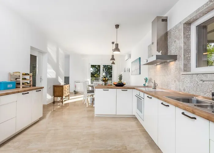 Lovran, Heated Pool And