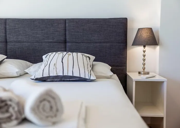 Vila Lovran, Heated Pool And